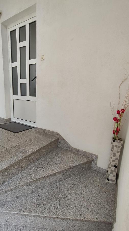 Apartments Jadranka Makarska Exterior photo