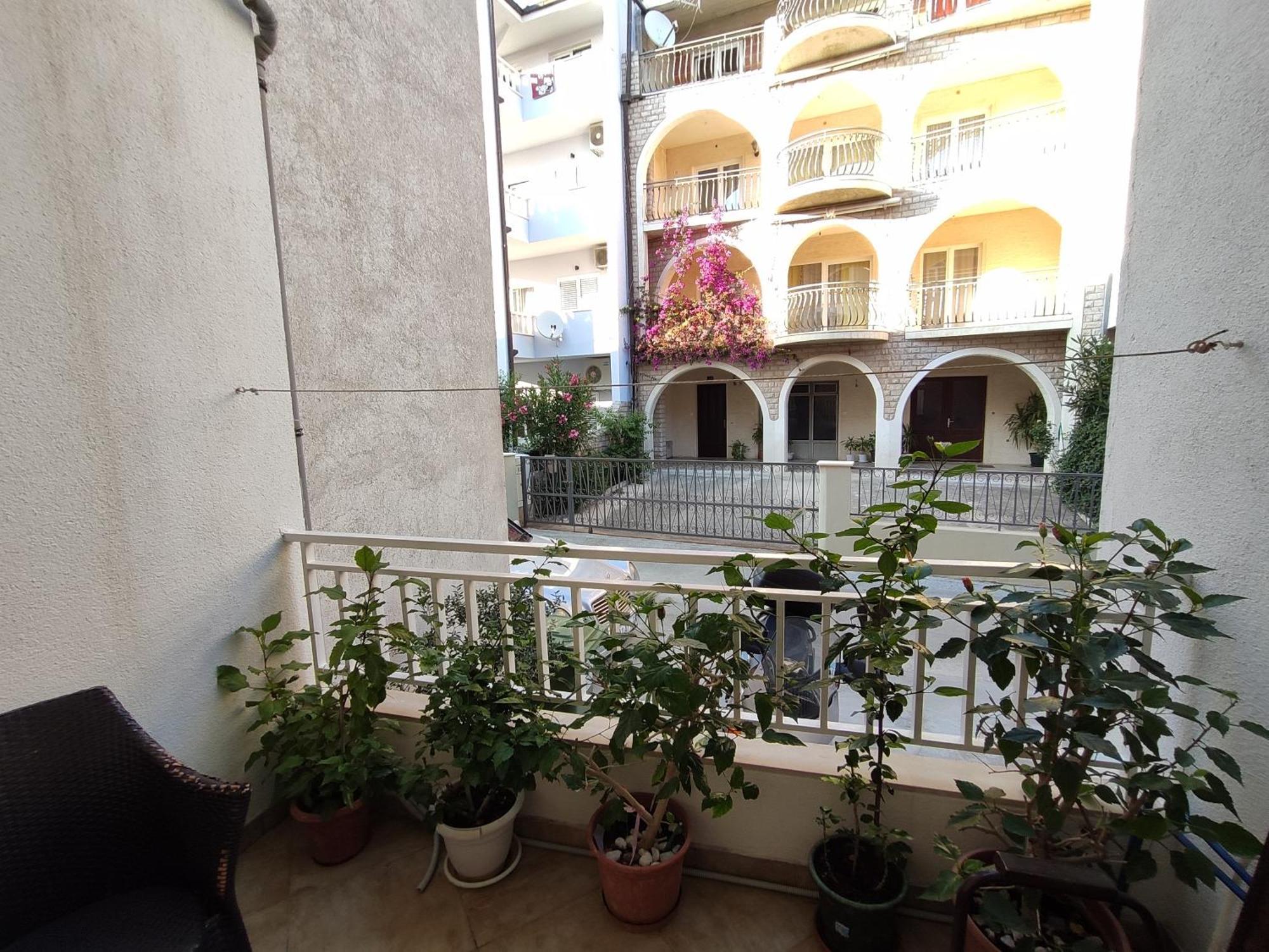 Apartments Jadranka Makarska Exterior photo